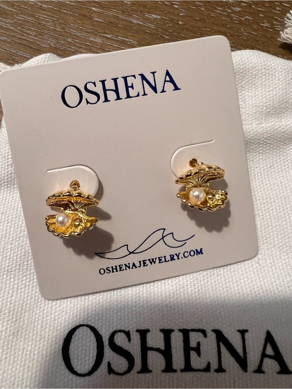 NEW Oshena shell earrings